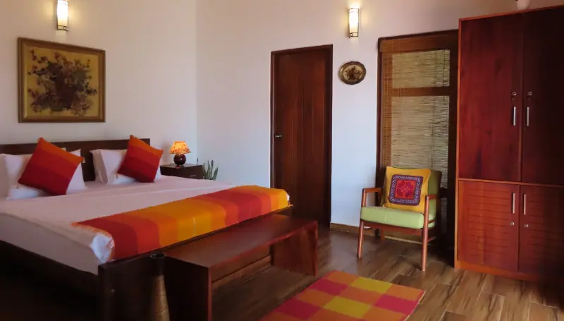 Amber-Glow Hapu-Tales