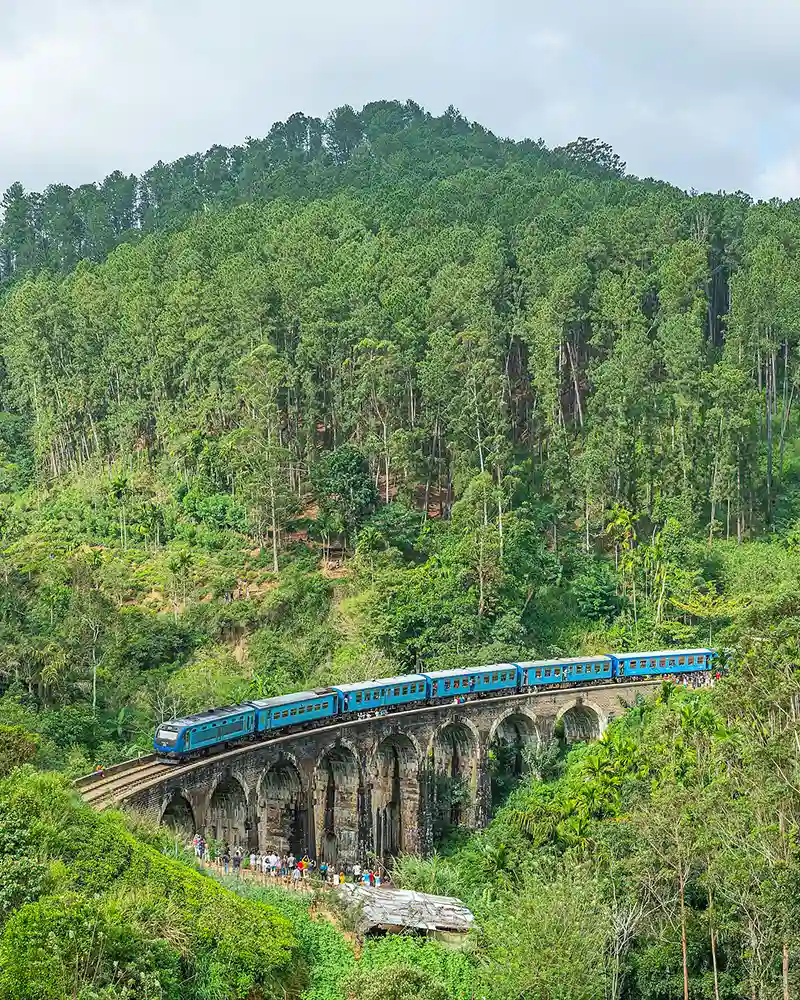 9 ARCH BRIDGE