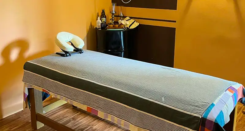 SPORTS MASSAGE AFTER HIKING