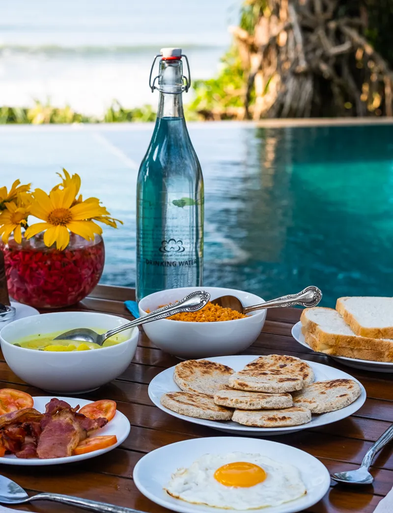 3-Sisters in sri lanka Dining