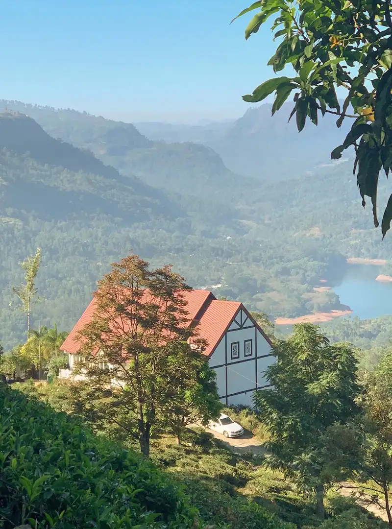 Villa with Mountain view
