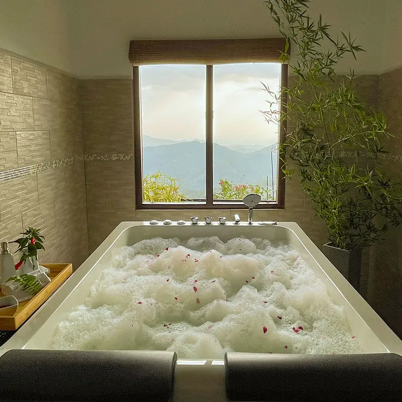 Tub with nice view